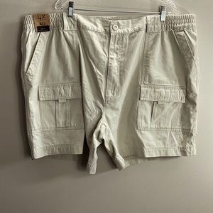 Roundtree & Yorke tan men’s shorts size 48